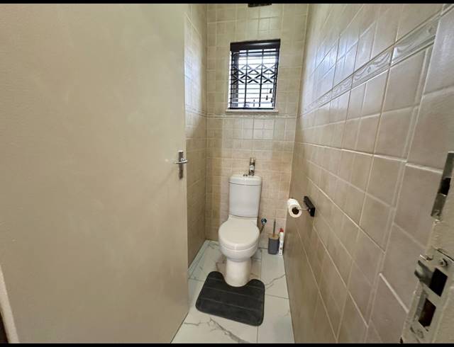 3 BEDROOM HOUSE FOR SALE IN SOUTH HILLS